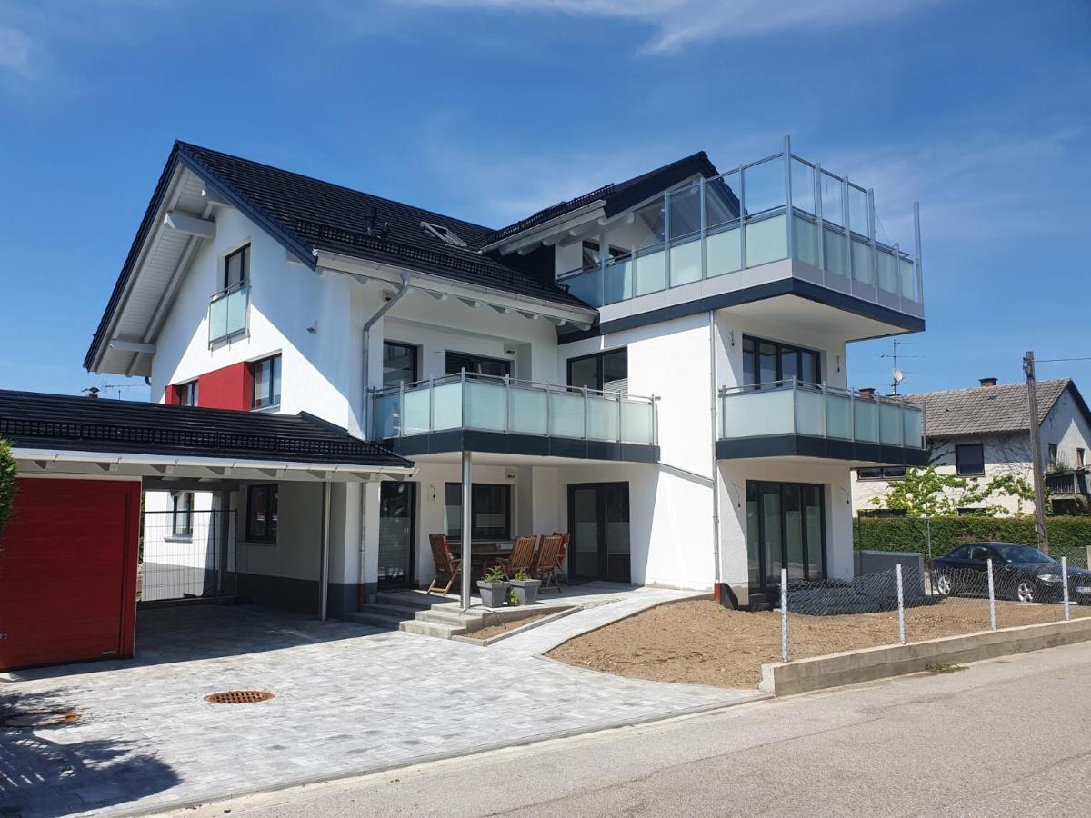Top-Moderne Und Geraeumige Ferienwohnung Assling Exteriör bild